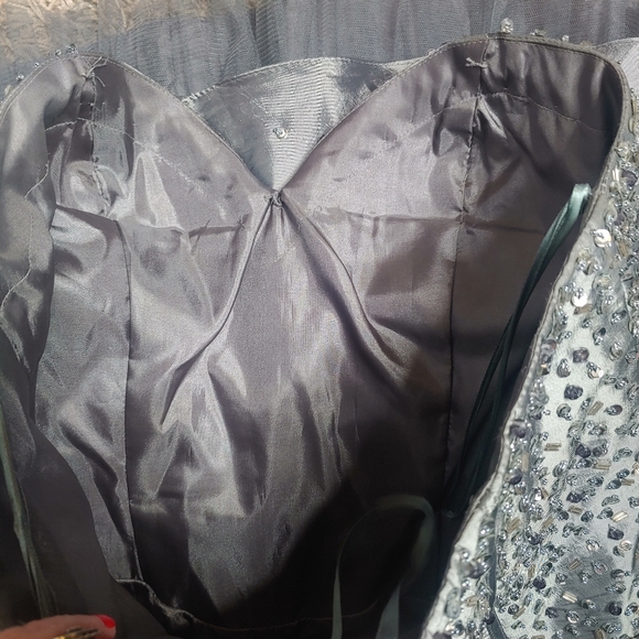 GoJane Strapless Gray Cocktail Dress - Picture 9 of 9